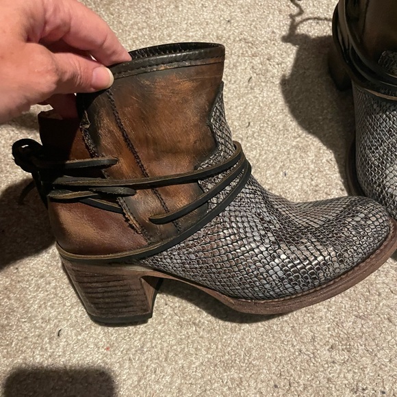 Leather Upper Casual Freebird By Steven Boots for Women for  Freebird by Steven Casey Blue Snakeskin Booties